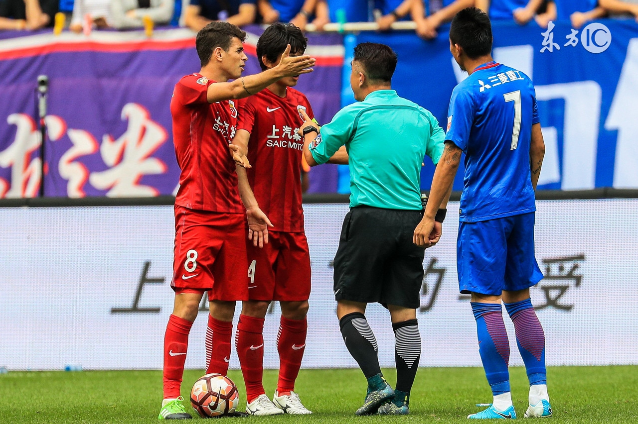 足协怎么就管不了？一言不合就闹事！中超球员为何如此暴躁？