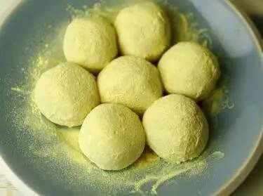 把所有美食都吃完,把所有的美食吃完