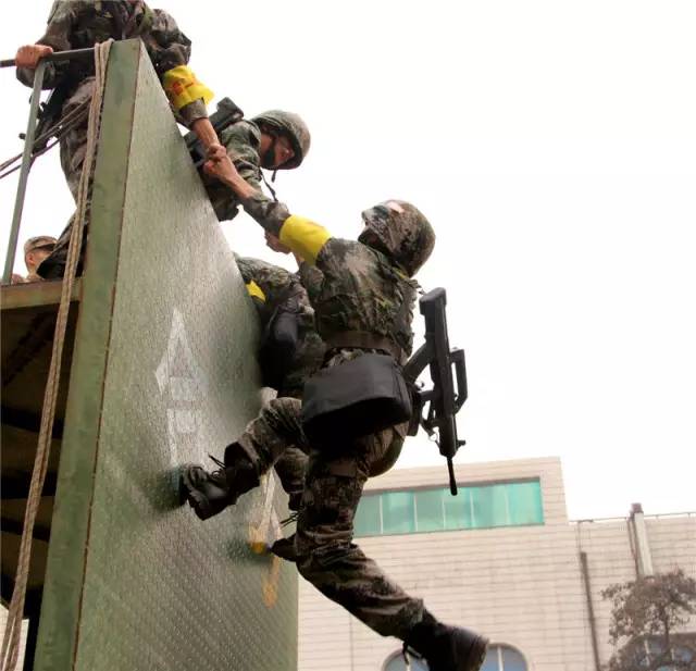 小编带你畅游军校｜第四站：第四军医大学（我们的诗和远方）