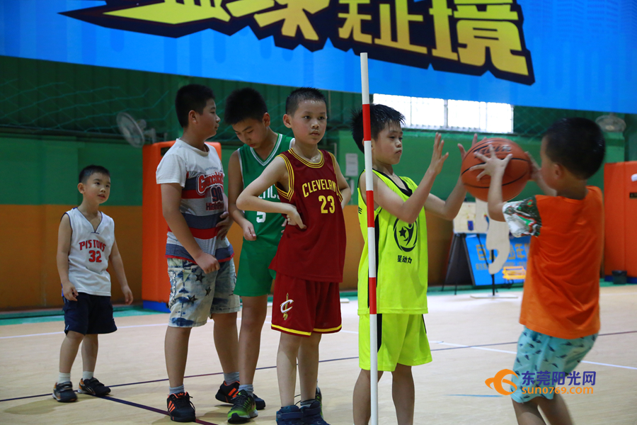 广东东莞篮球晨训,东莞篮球外教