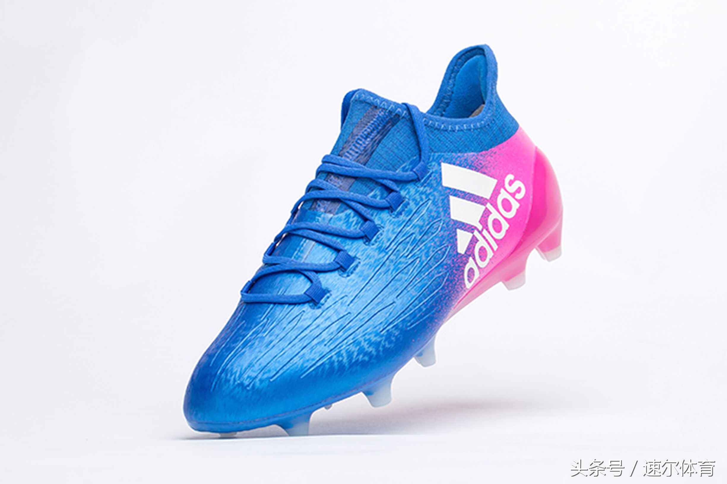 预算500足球鞋,500左右性价比最高的足球鞋