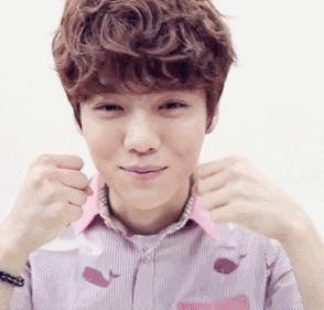 鹿晗玩魔方完整版,鹿晗还原魔方瞬间视频