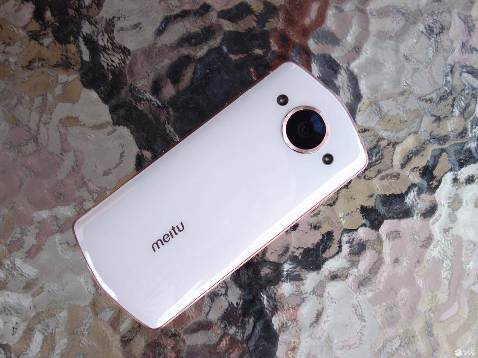 一个男生用美图手机是怎样的体验?