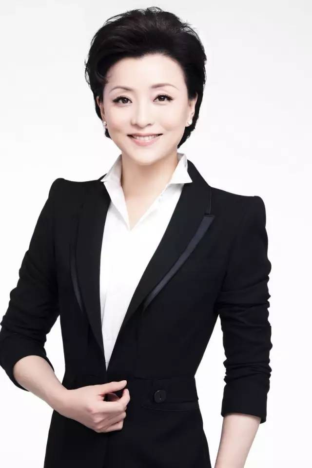 LifeAsBarbie|杨澜我们可以成为更优秀的人