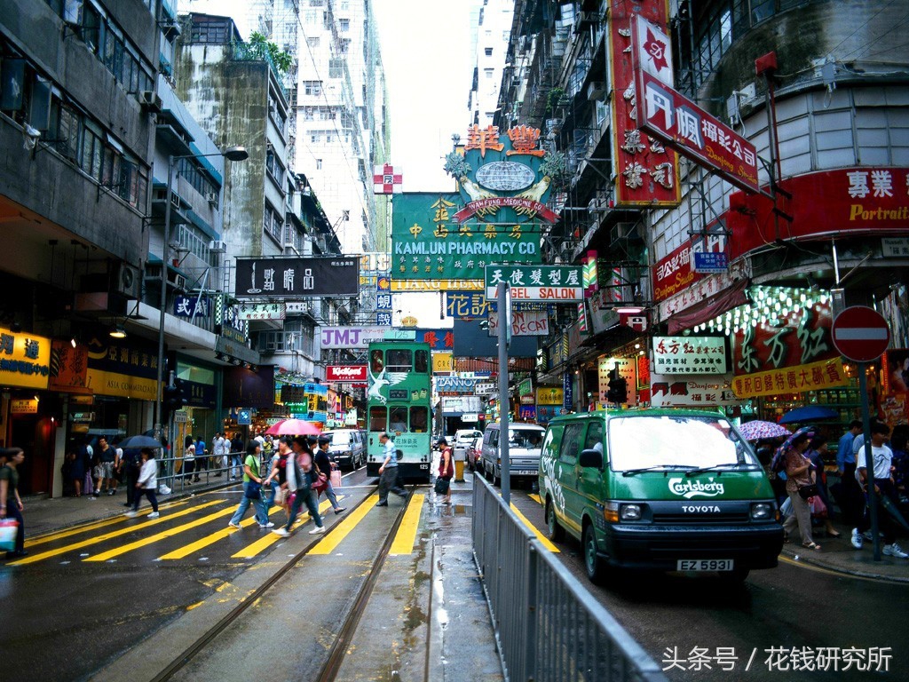 香港20年，从购物天堂回归文化原色？