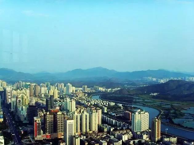 特稿和深度报道的区别,深汕特稿最新消息