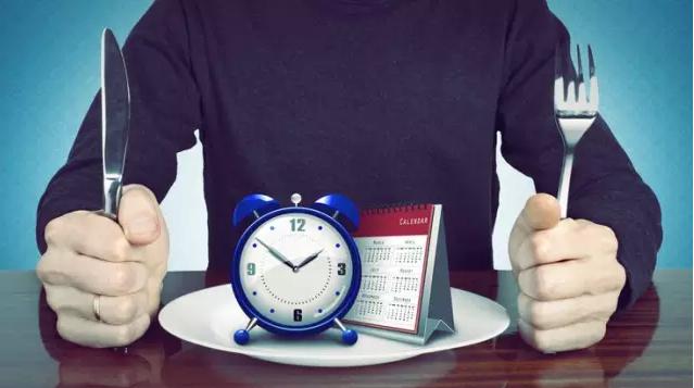 一起来看一下吧！流行欧美大陆，贝嫂、杨幂都在用的轻断食减肥法！