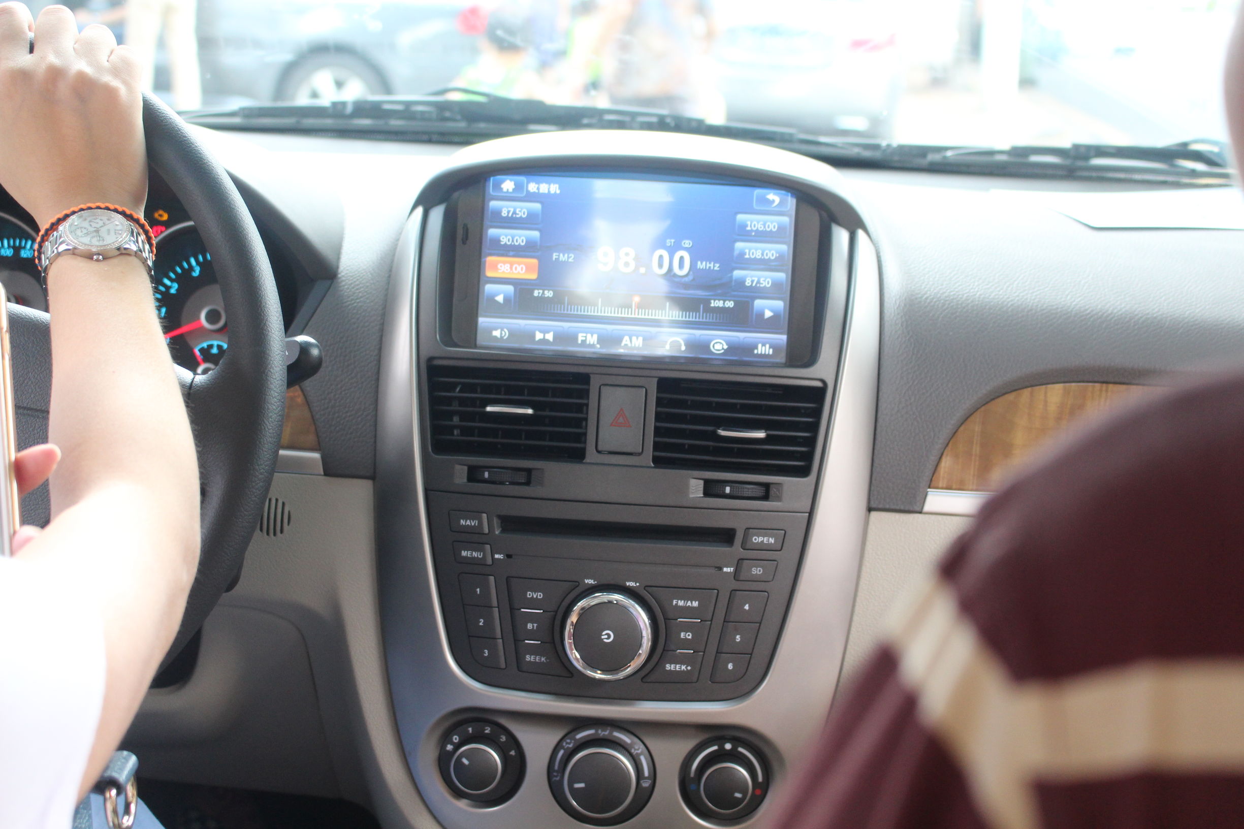 别克凯越dvd导航进入工厂设置,别克凯越dvd拆卸