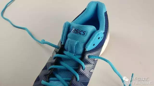 教你一个小技巧，鞋舌从此不再跑偏！-乒乓装备