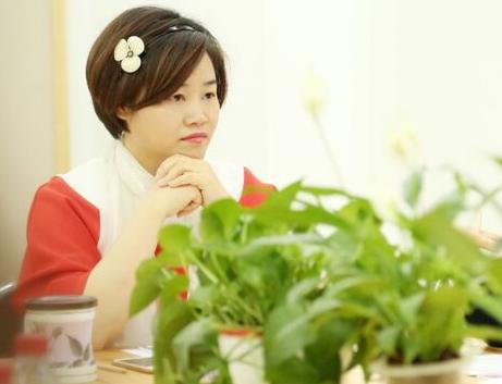 鹏润集团黄秀虹,鹏润控股董事长黄秀虹