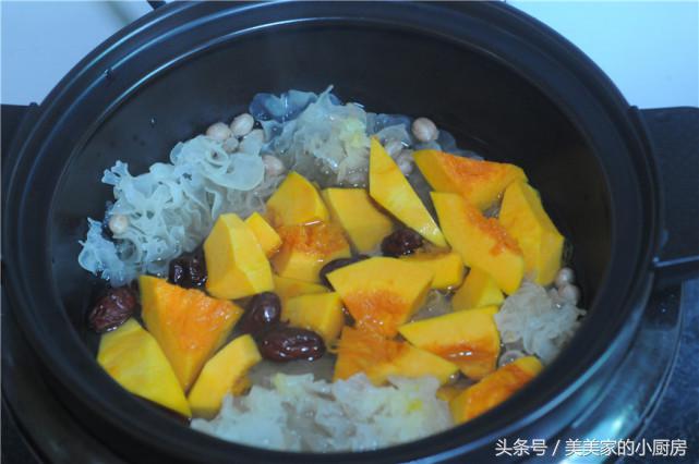 这个猪不吃的食材，却是补血佳品，每天一碗，吃出满脸的胶原蛋白