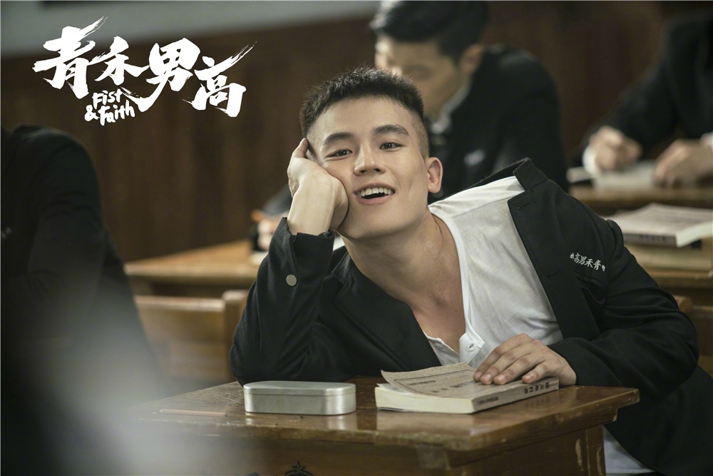 青禾男高欧豪演的是学生吗,青禾男高最燃片段欧豪扮演者