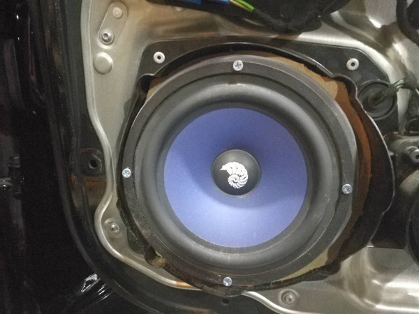 重庆奔驰s改装,重庆乐改汽车音响