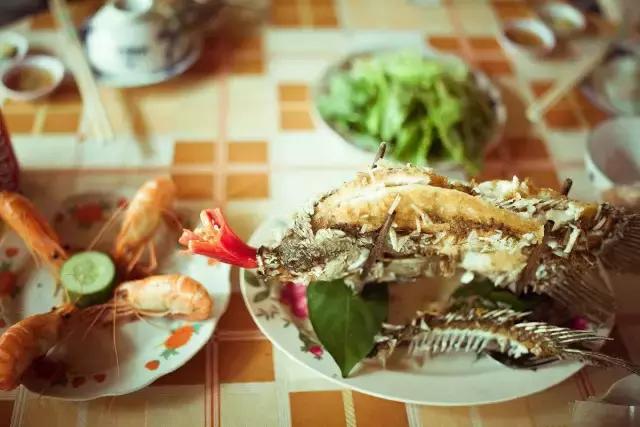 你的肉多半是吃出来的，想变瘦得这么吃