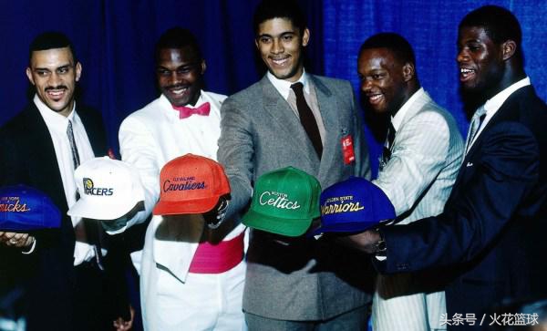 乔丹身高有2米,乔丹身高182