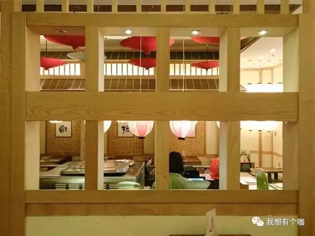 90后男生创业甜品店，2年打造为重庆美女最爱晒朋友圈的聚会场所，电影明星和日本人来偷偷品尝