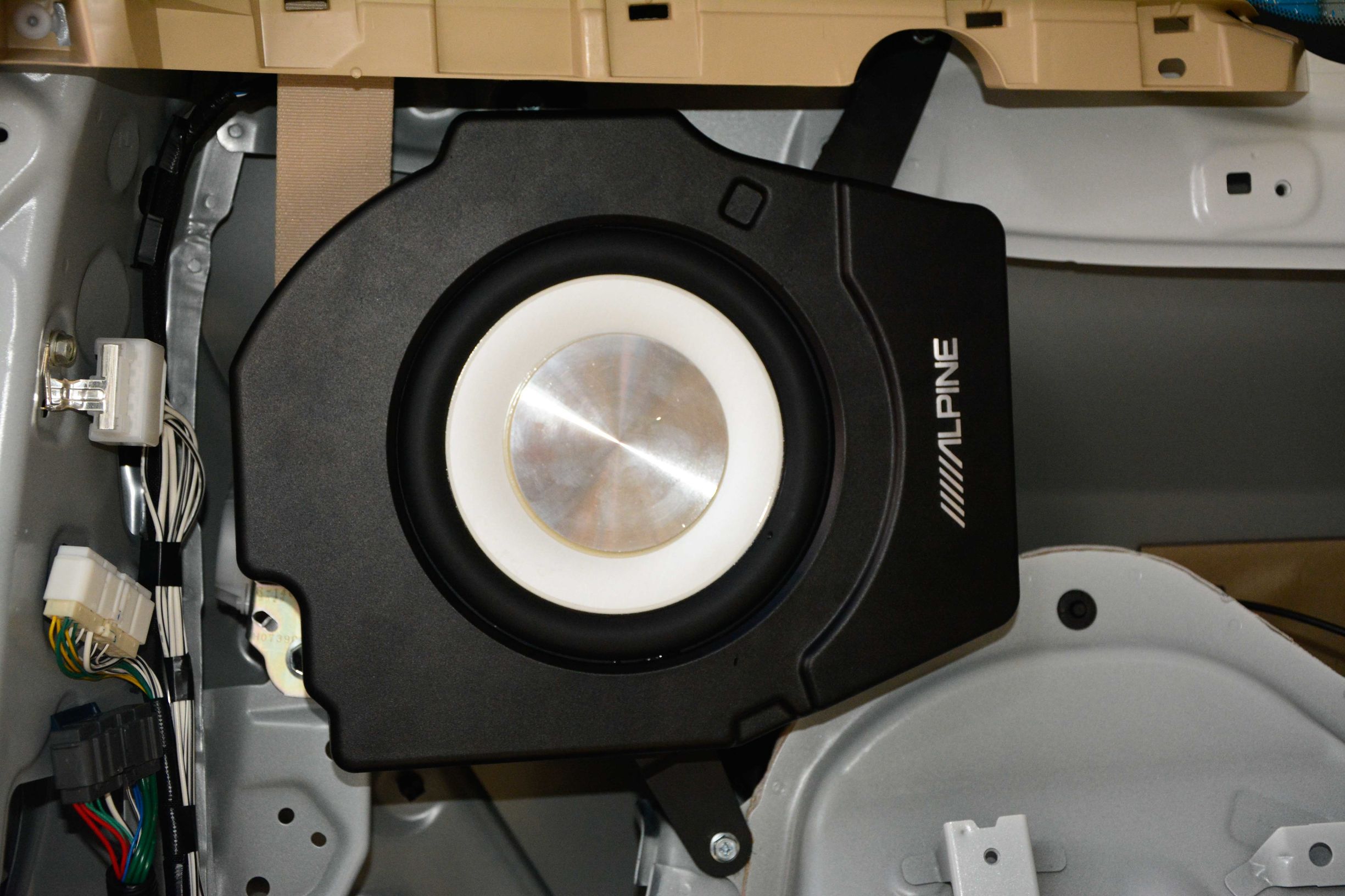 阿尔派360全景一体机普拉多,阿尔派普拉多专用音响