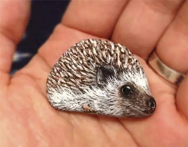 简单可爱石头画,教你一个画石头实用的小技巧