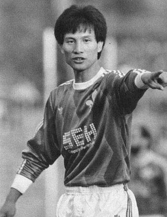 足坛新星张玉宁的成功秘诀揭秘,那些年国外踢球的中国人