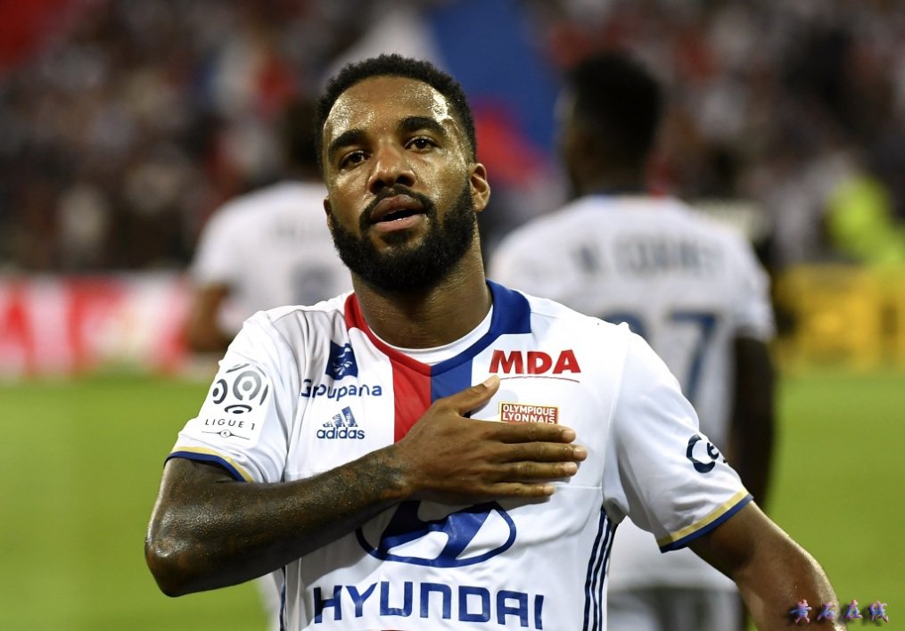 谁最土豪谁最爽？非英超莫属！联赛第7的球队消费数字暂时领先全欧洲！