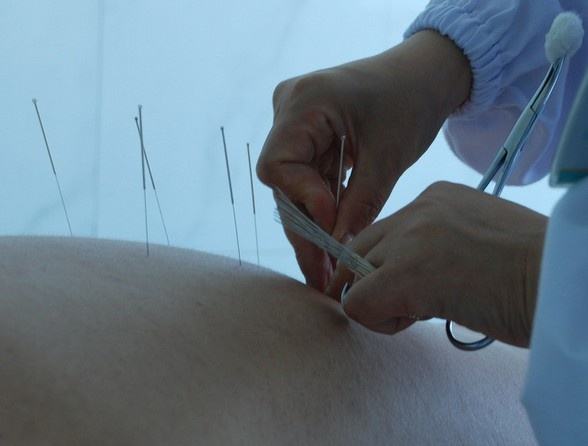 腰椎间盘突出反反复复腰痛怎么办,腰肌劳损腰疼和腰椎间盘突出