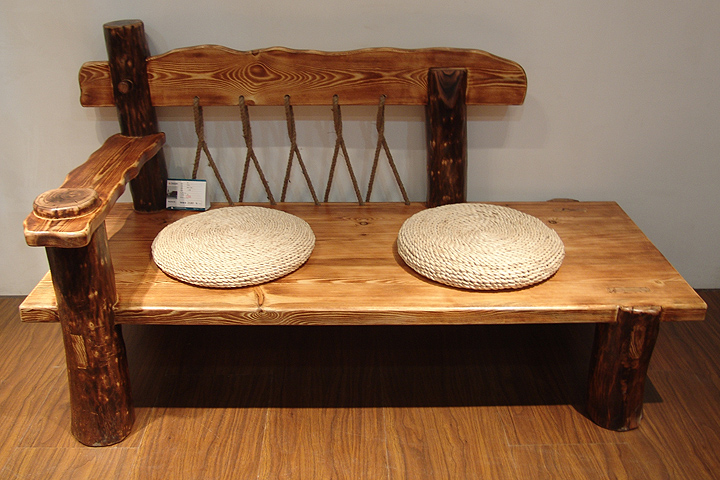 聚酯漆颜色怎么弄的,清漆和聚酯漆的区别