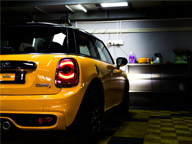 一辆小MINI的“逆改装”过程，和两年拍不到沪牌引发的伤不起事件