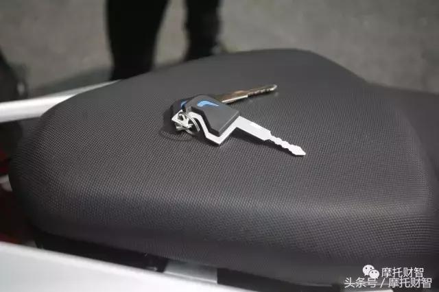 街车摩托车性价比新手入门车推荐,街车摩托入门推荐8000左右