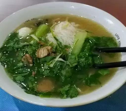 一个老外说要在1年内吃遍中国,结果5年了,还在新乡