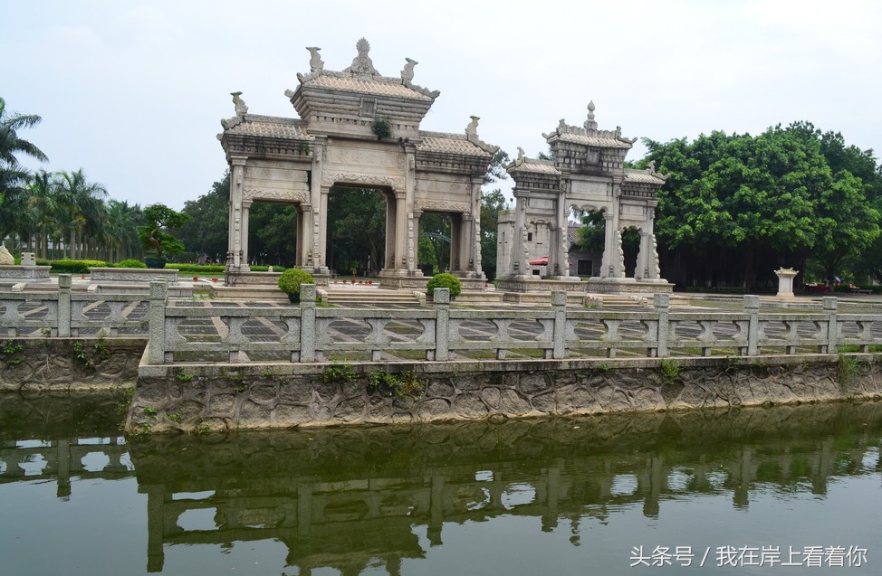 百万第一人，商界小王子---珠海梅溪牌坊