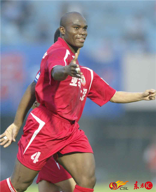 中超勿忘我第九期：亚泰四哥卡巴雷罗缔造冠军的洪都拉斯铁卫