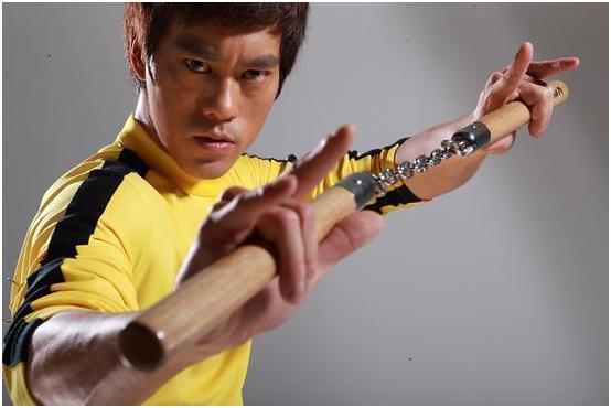 李小龙的演员陈国坤,陈国坤李小龙传奇里的美国明星