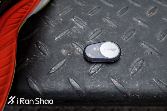 李宁云四代叠影芯片怎么用,李宁云四代跑鞋减震科技