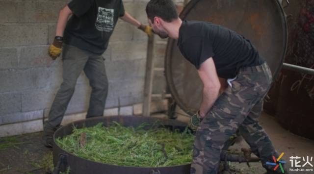 张沫凡讲网红赚钱,张沫凡25岁视频