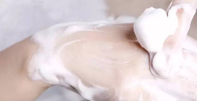 让男朋友着迷的沐浴露推荐,让直男都心动的泡泡沐浴露