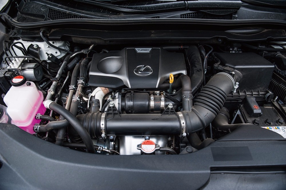 雷克萨斯rx3002022款,雷克萨斯rx200t四驱典雅试驾