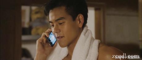 搞笑穿帮：锦绣未央中唐嫣只放了九只孔明灯，请问导演漫天飞舞的这些是魔术变的吗？！