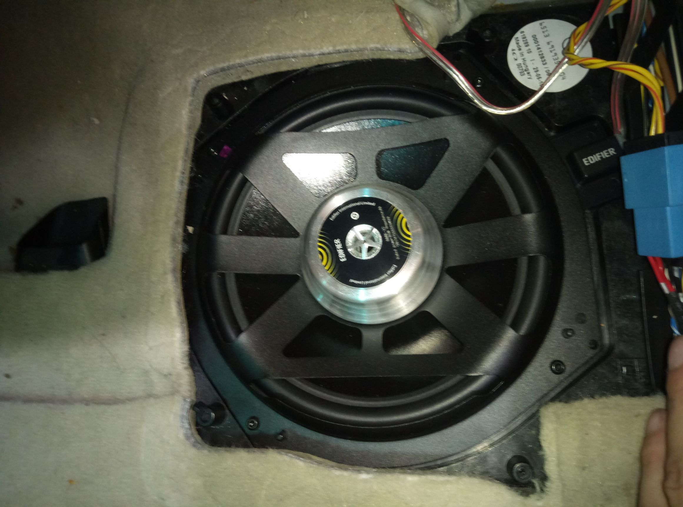 惠州全新宝马5系改装音响,惠州宝马5系宝华韦健音响