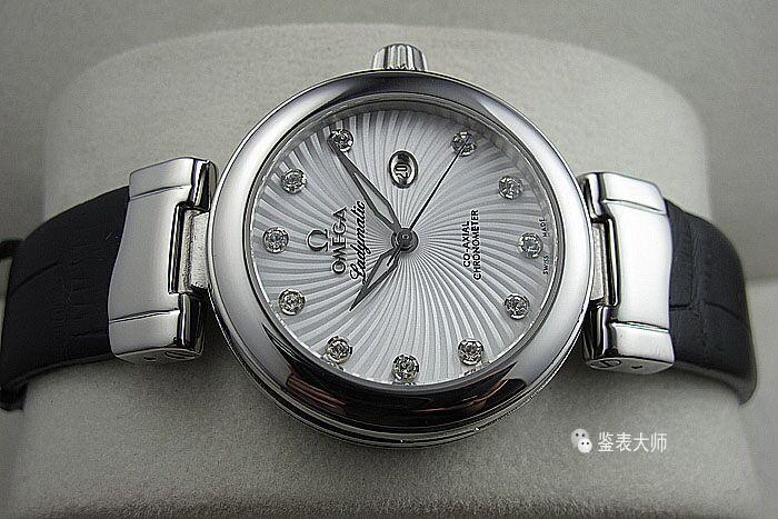 欧米茄碟飞系列典雅腕表,欧米茄碟飞基础款与动储版哪个好