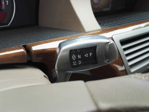 宝马7系百万硬顶敞篷4座,新老宝马7系对比图