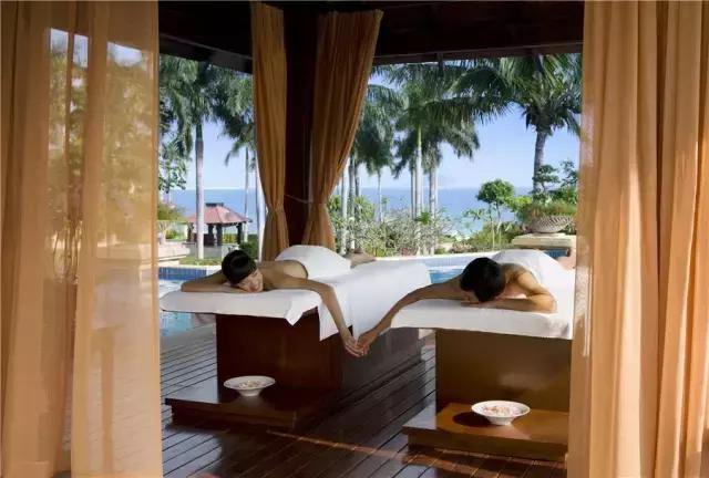 三亚亚龙湾有专属海滩酒店,中国最美丽的亚龙湾