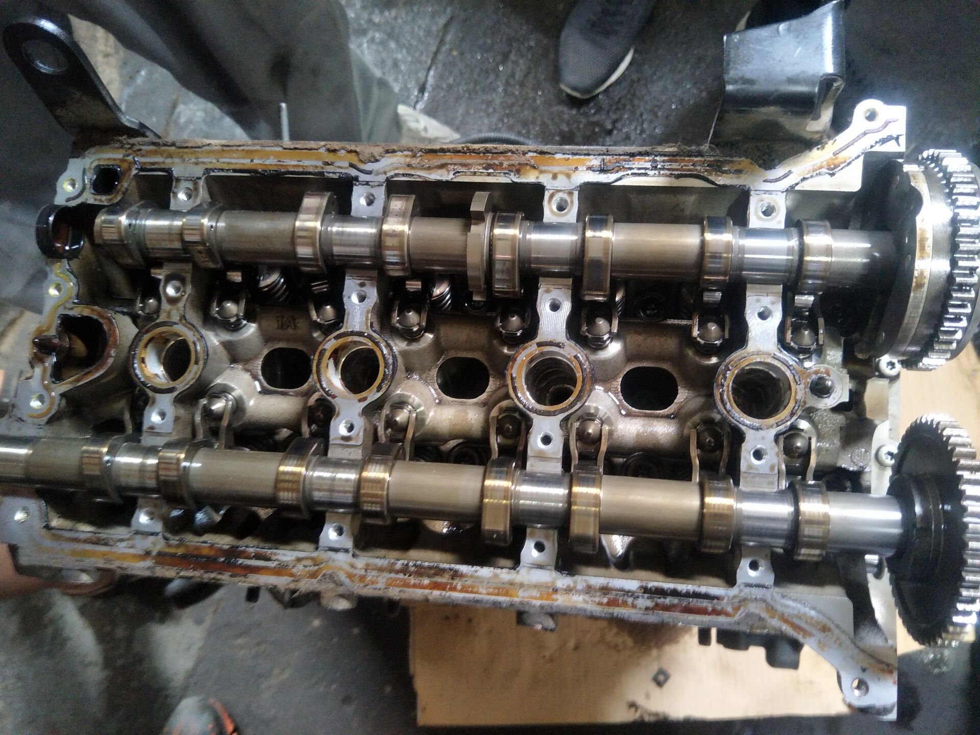 奥迪a6机油灯报警亮红灯,奥迪a6机油灯报警仪表调校