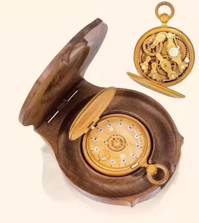 佩服！木头也能做怀表？！