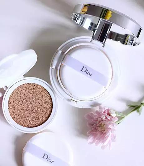 气垫推荐公认好用第一名ysl,平民气垫推荐堪比ysl