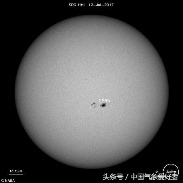 太阳惊现巨大黑子会让人类灭亡吗,太阳表面惊现巨大黑子有几颗