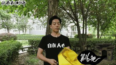 本末测评:晒成狗!教你如何机智挑选防晒伞