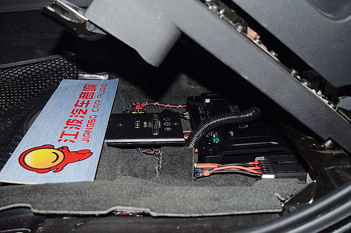 林肯MKT音响改装升级完美打造欧迪臣系统