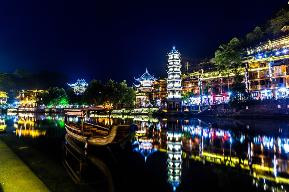 今年下半年去张家界旅行免门票吗,有军残证去张家界旅游免门票吗