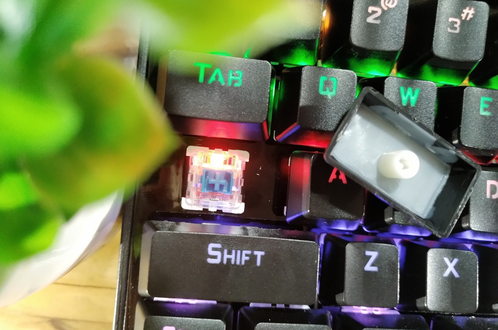 不到百元的机械键盘无线,不到百元的好看机械键盘推荐