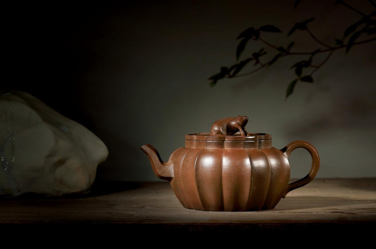 真品蒋美仙紫砂壶拍卖价钱多少 (顾景舟9200万紫砂壶拍卖视频)